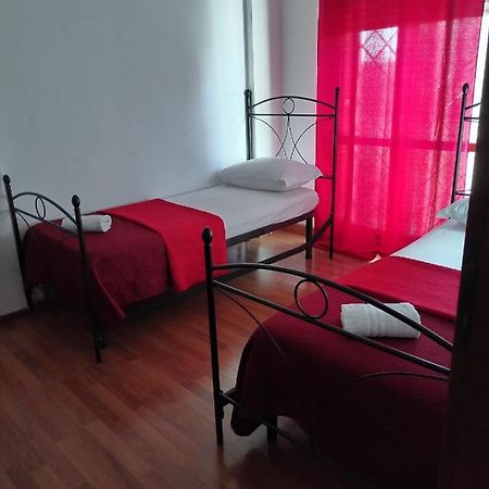 Appartamento Con Due Camere Pressi Eur Rome Exterior photo