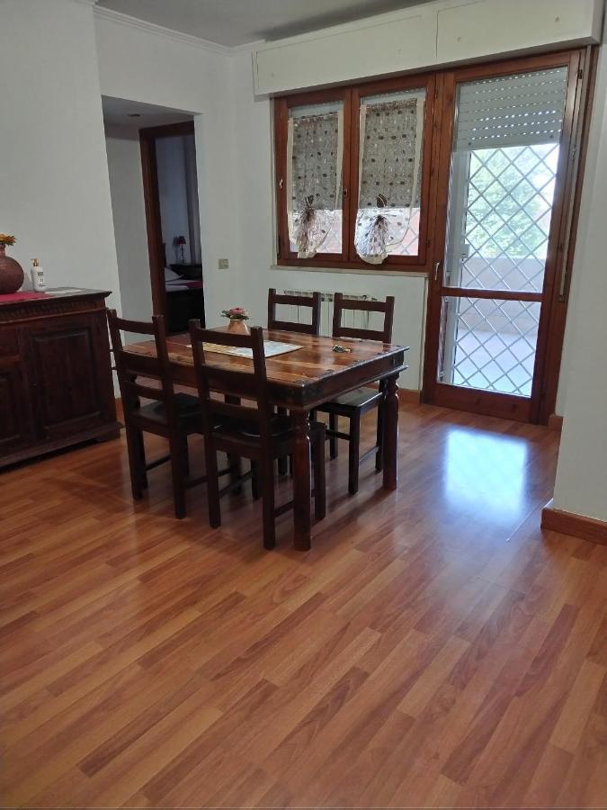 Appartamento Con Due Camere Pressi Eur Rome Exterior photo